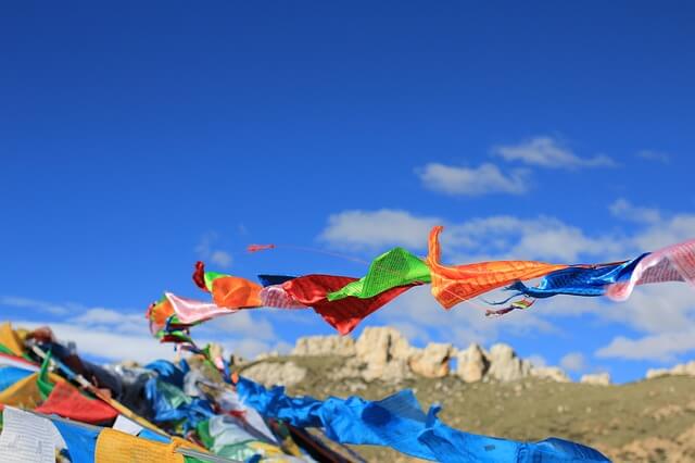 東チベット、リタンとラルンガルゴンパで鳥葬を見学。